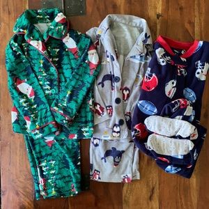 Christmas holiday pajamas Carter’s boys pajamas 2T fleece